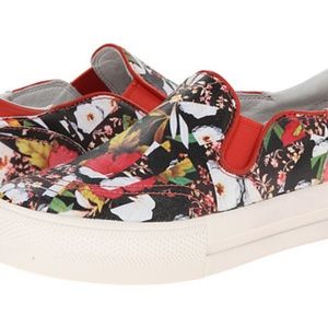 🌟Ashe slipon sneakers🌟